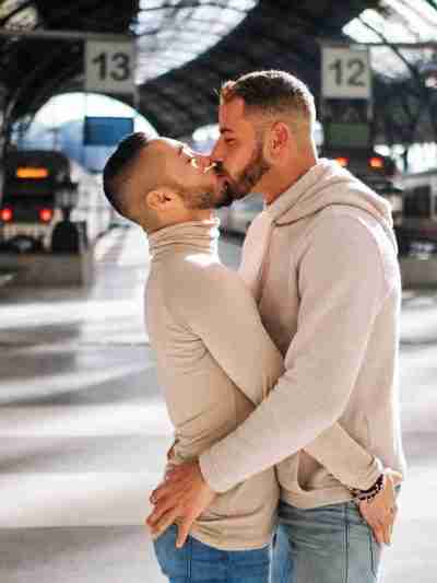 Gay Dating Brentwood