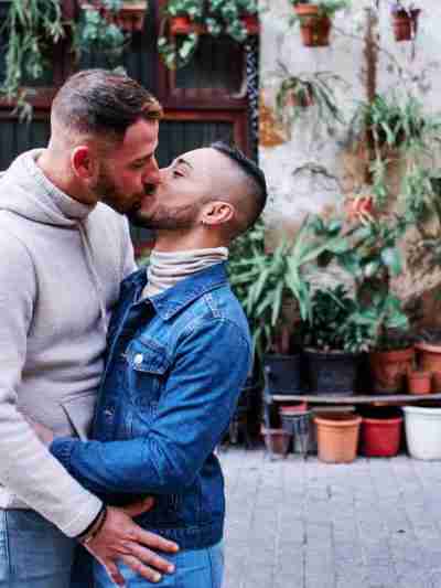 Gay Dating Buxton