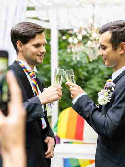 Gay Dating Chippenham
