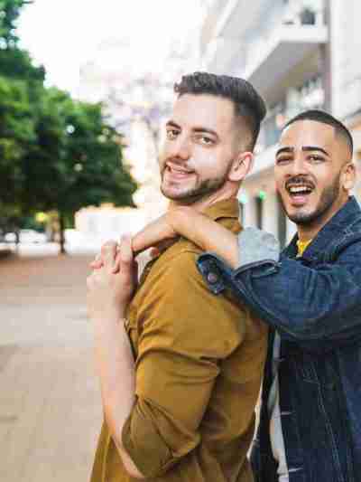 Gay Dating Hinckley