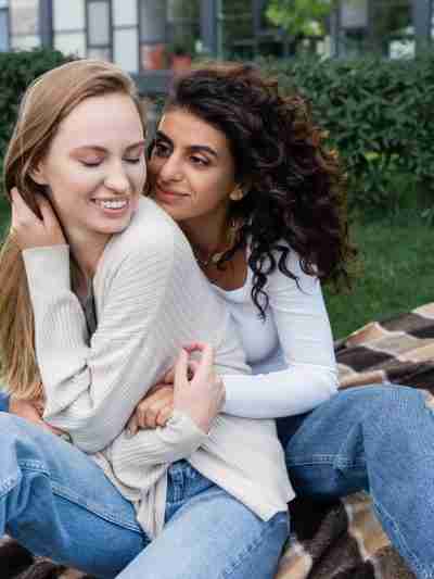 Lesbian Dating Glasgow