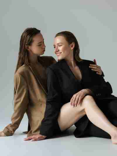 Lesbian Dating Reading